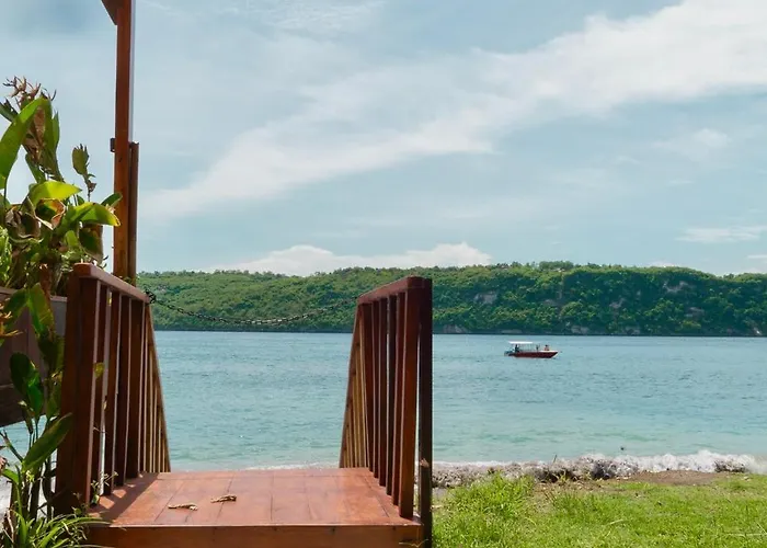 Hotel Beachfront Luxury Dome - Gamat Bay *