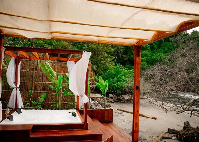 Beachfront Luxury Dome - Gamat Bay Hotel