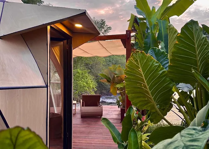Hotel Beachfront Luxury Dome - Gamat Bay *